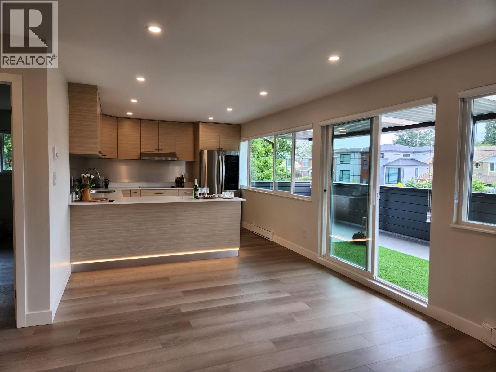 8691 Armstrong Avenue, Burnaby, British Columbia  V3N 2H4 - Photo 21 - C8078536