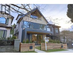 1 4634 W 15TH AVENUE, Vancouver, British Columbia