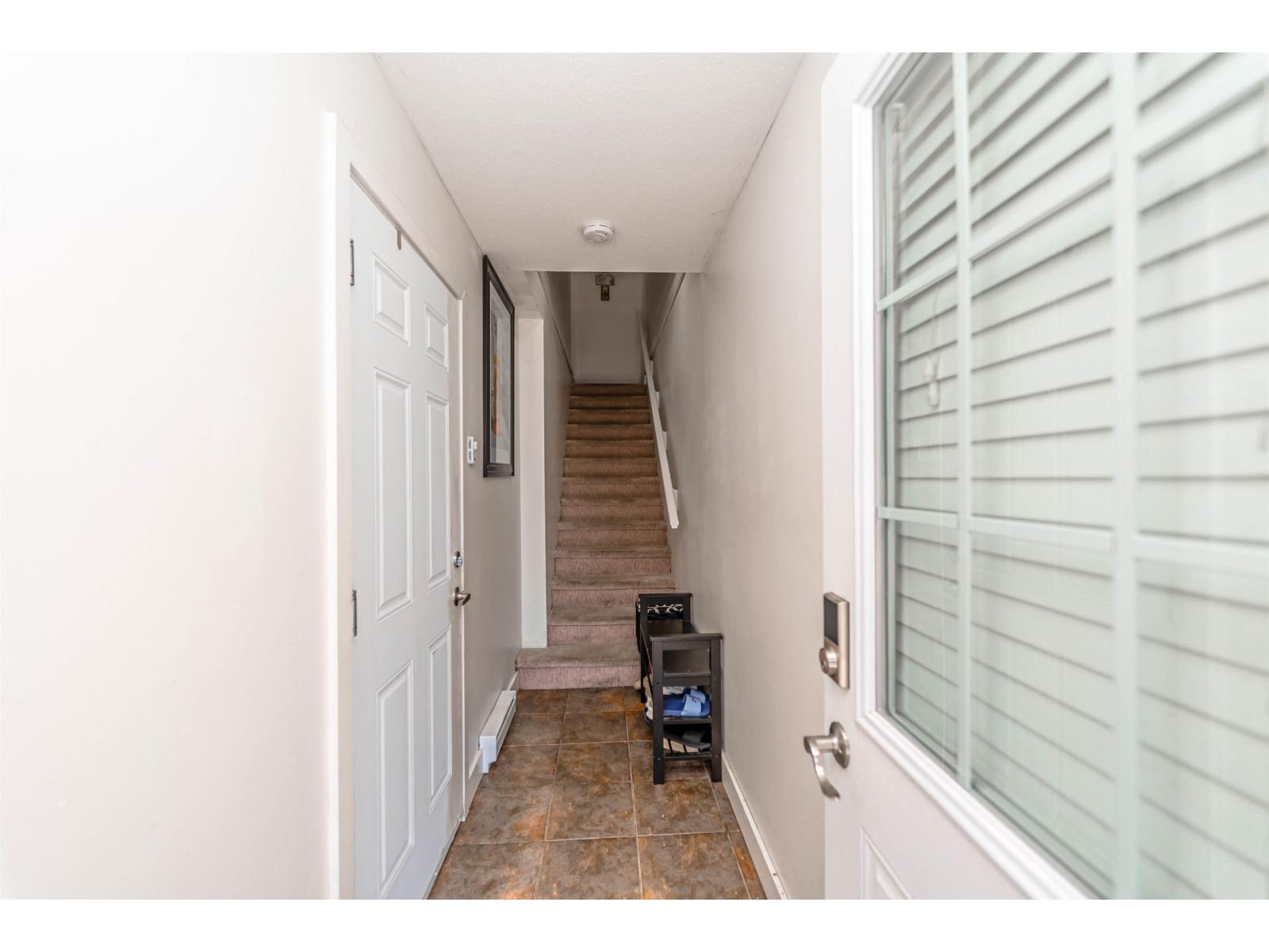 2 31235 Upper Maclure Road, Abbotsford, British Columbia  V2T 5N4 - Photo 4 - R3119477