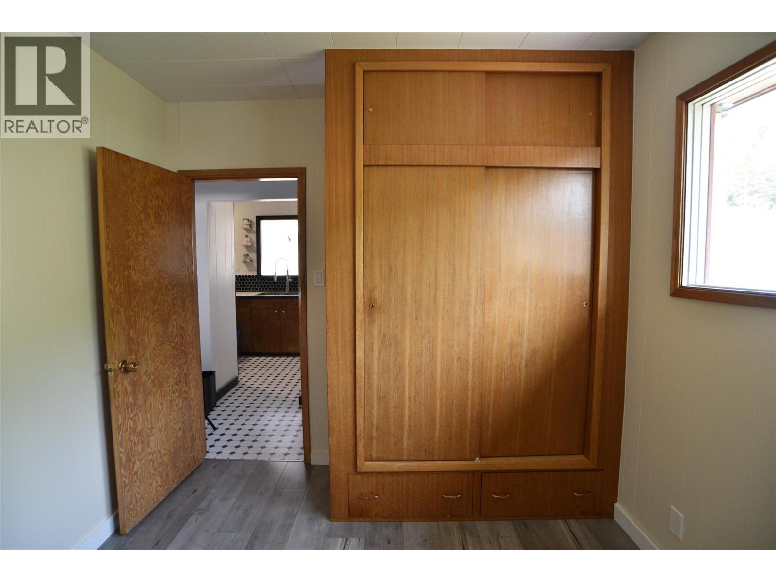 2227 Seventh Avenue, Trail, British Columbia  V1R 3C8 - Photo 22 - 10386050