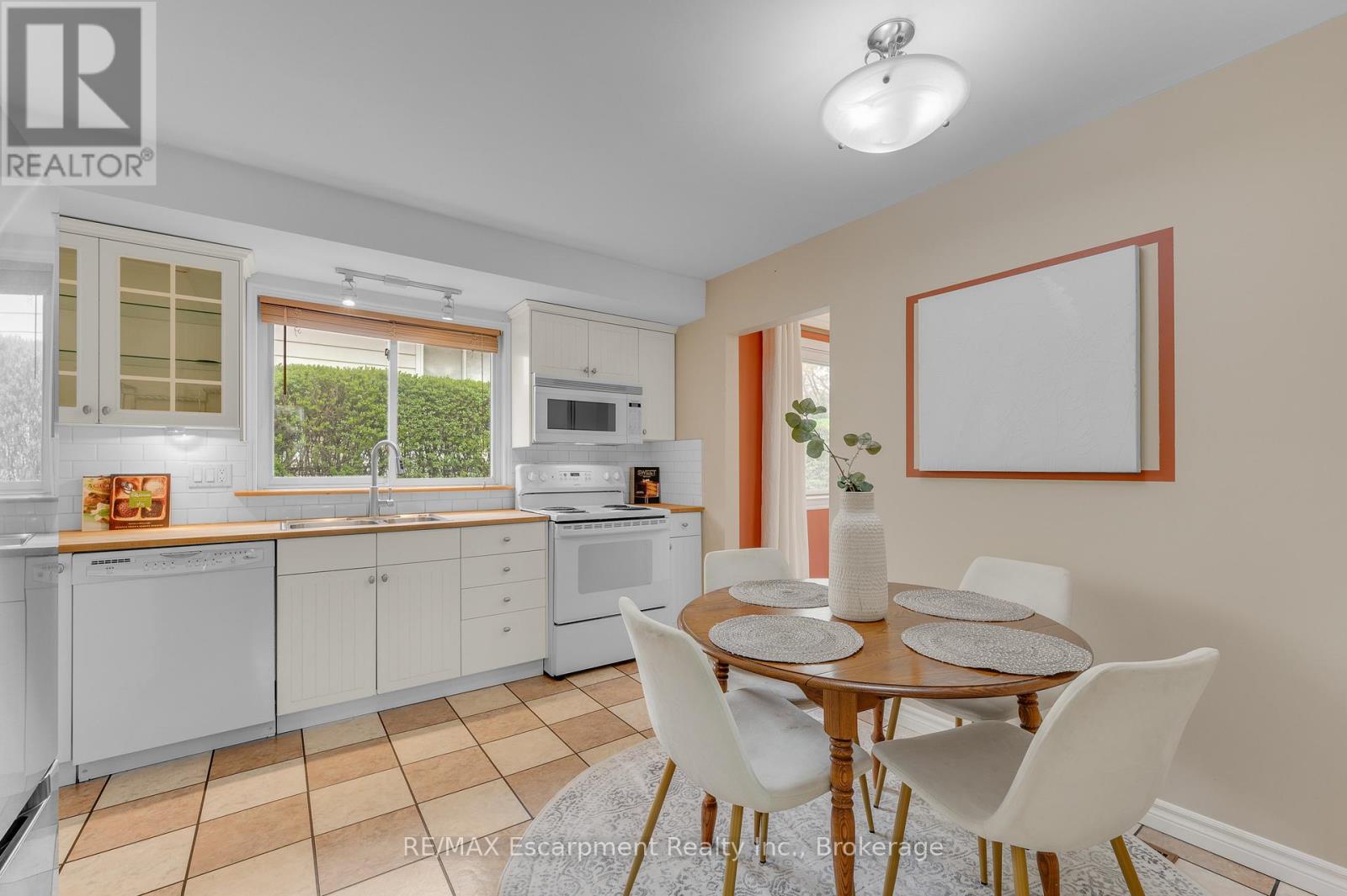 4271 Longmoor Drive, Burlington, Ontario  L7L 5A4 - Photo 12 - W13090614