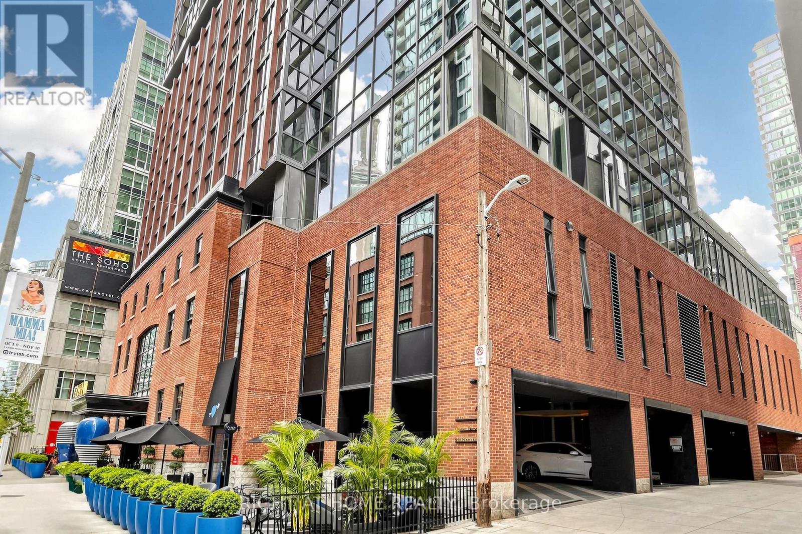2409 - 88 Blue Jays Way, Toronto, Ontario  M5V 0L7 - Photo 38 - C13090516
