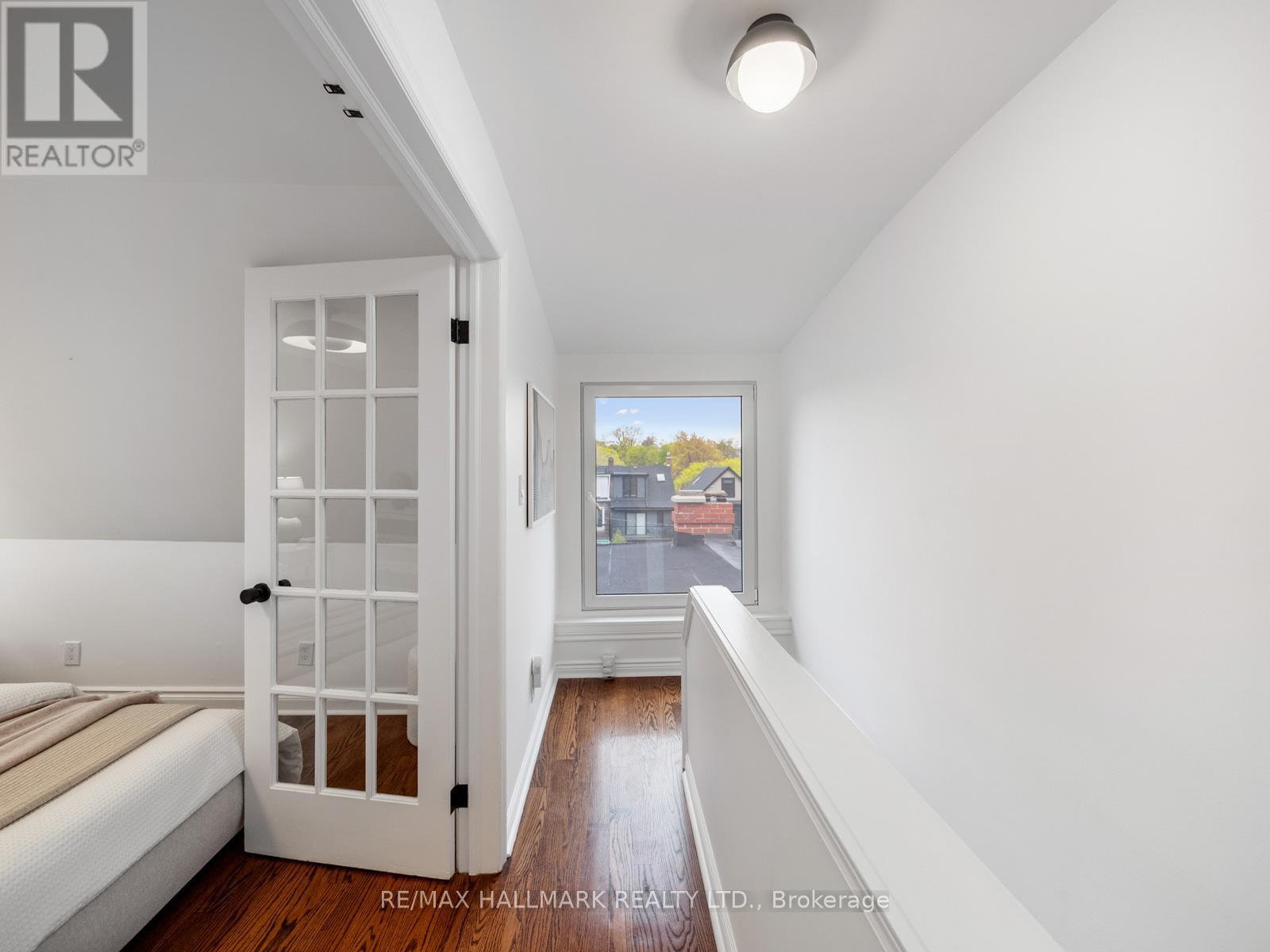 16 Bain Avenue, Toronto, Ontario  M4K 1E6 - Photo 26 - E13090380
