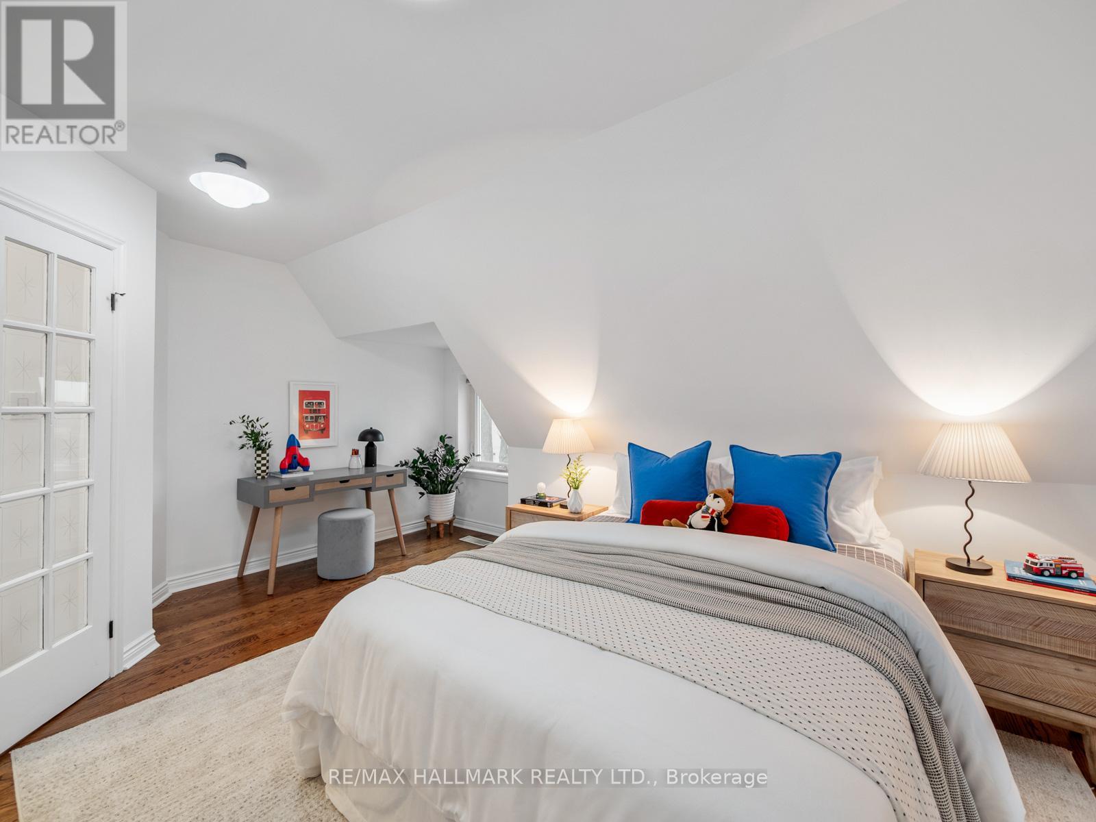 16 Bain Avenue, Toronto, Ontario  M4K 1E6 - Photo 31 - E13090380
