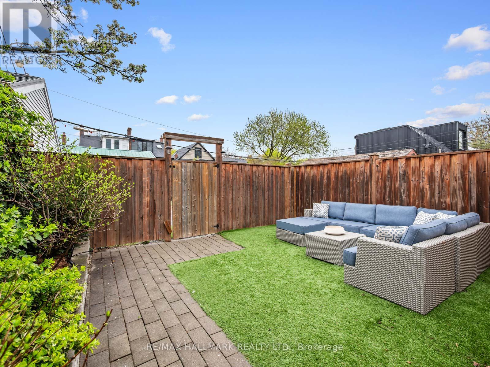 16 Bain Avenue, Toronto, Ontario  M4K 1E6 - Photo 44 - E13090380