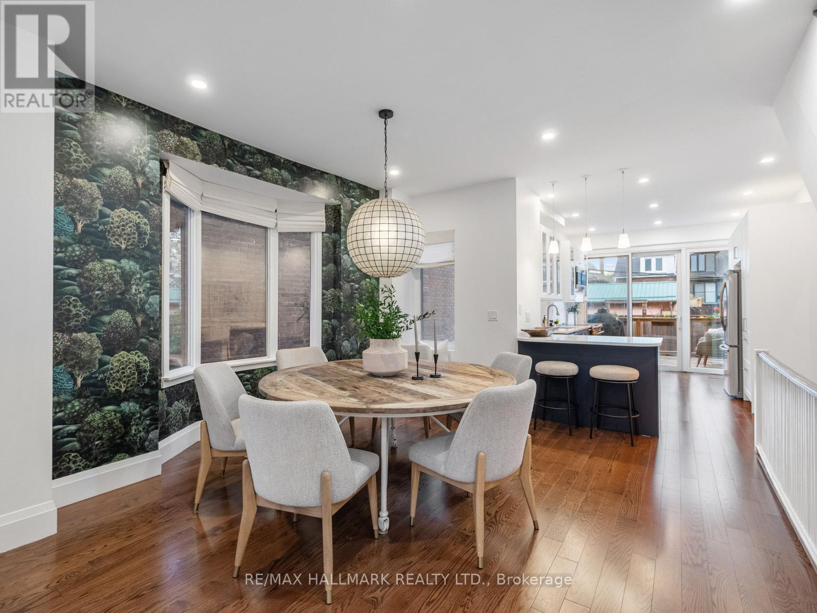16 Bain Avenue, Toronto, Ontario  M4K 1E6 - Photo 7 - E13090380