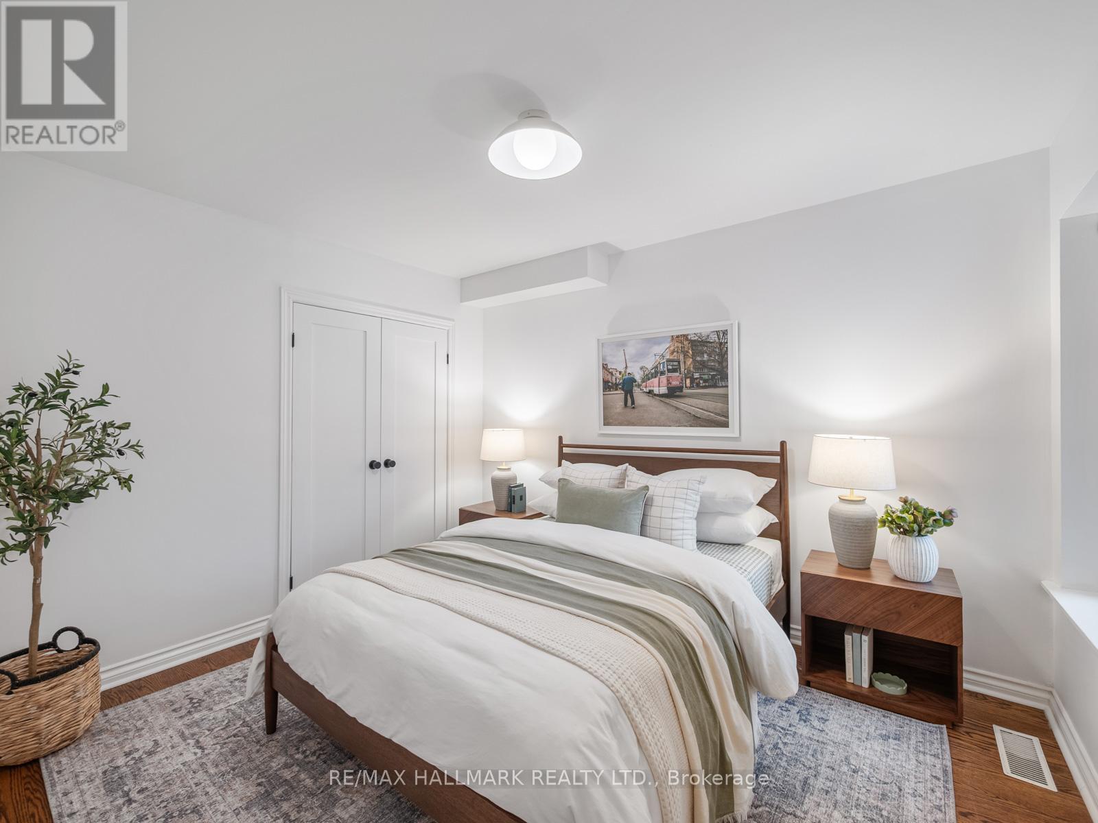 16 Bain Avenue, Toronto, Ontario  M4K 1E6 - Photo 21 - E13090380