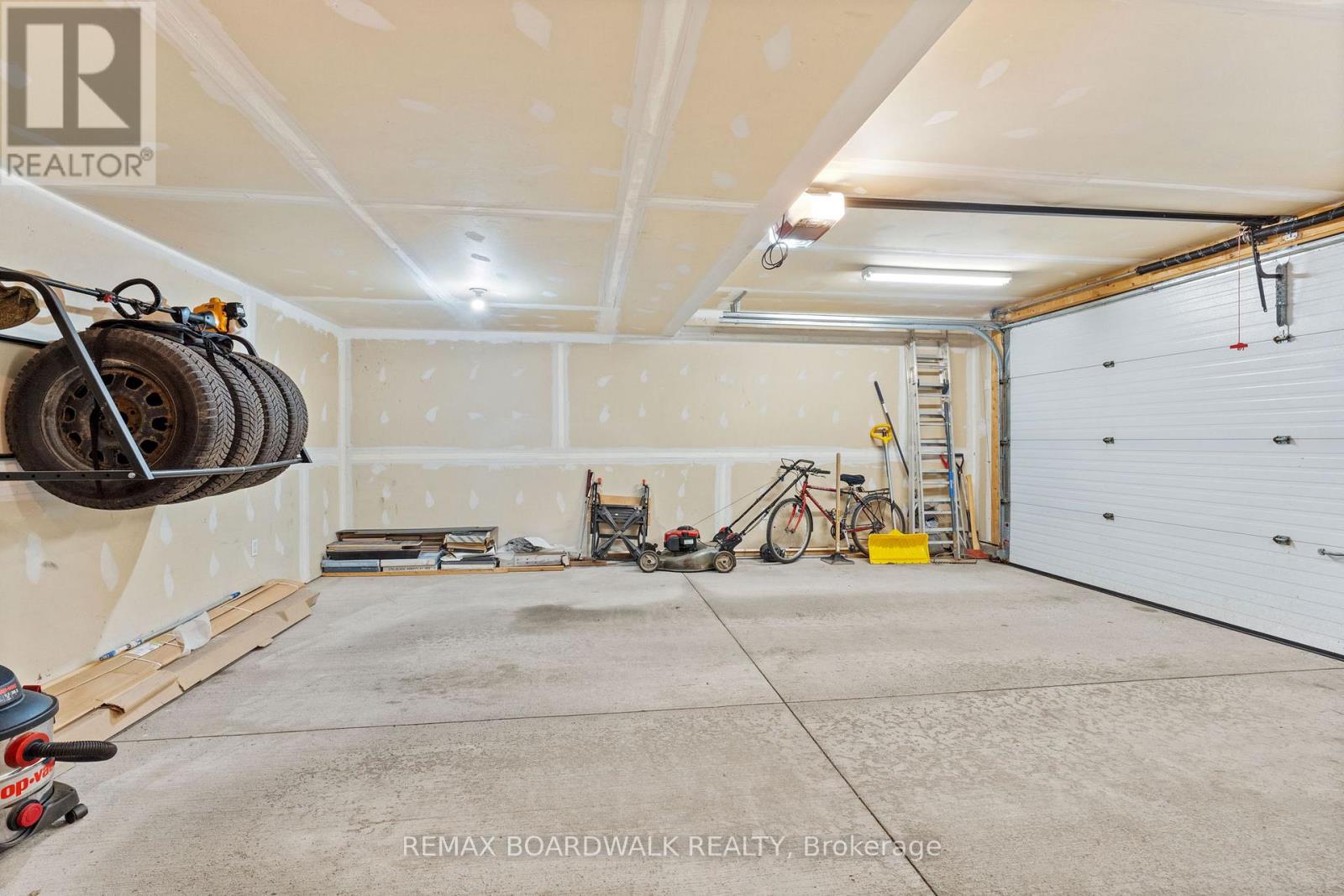 108 Edith Margaret Place, Ottawa, Ontario  K2W 1A8 - Photo 38 - X12774132