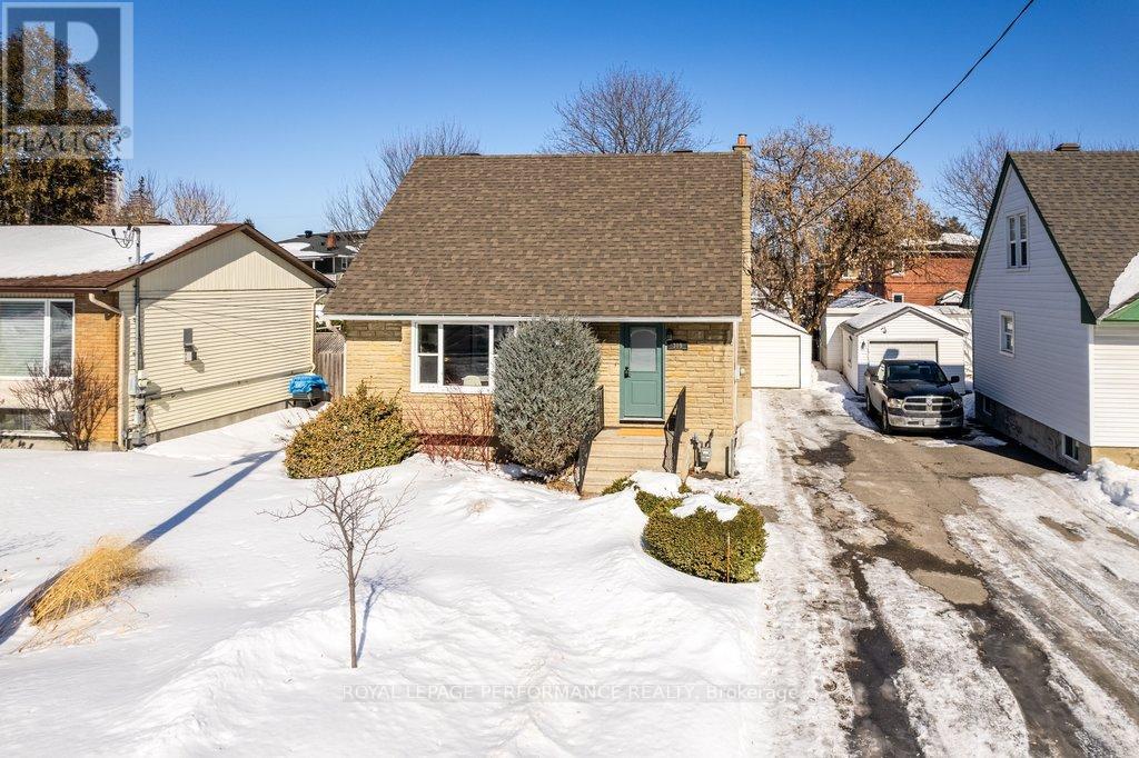 309 Glynn Avenue, Ottawa, Ontario  K1K 1R9 - Photo 2 - X12844530