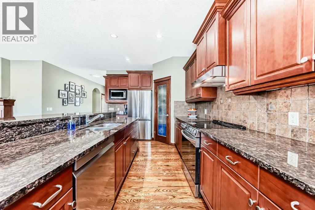 123 Parkmere Court, Chestermere, Alberta  T1X 1V5 - Photo 10 - A2308185