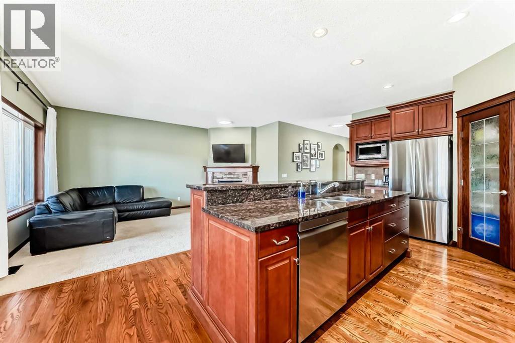 123 Parkmere Court, Chestermere, Alberta  T1X 1V5 - Photo 11 - A2308185