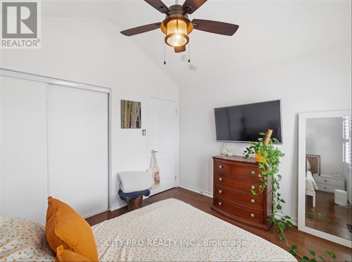 439 Etheridge Avenue, Milton, Ontario  L9E 0B3 - Photo 36 - W13066488