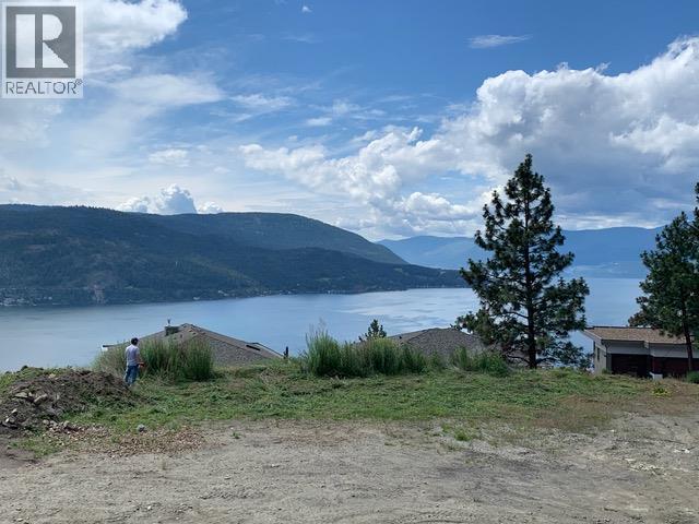 8916 Hampshire Crescent, Vernon, British Columbia