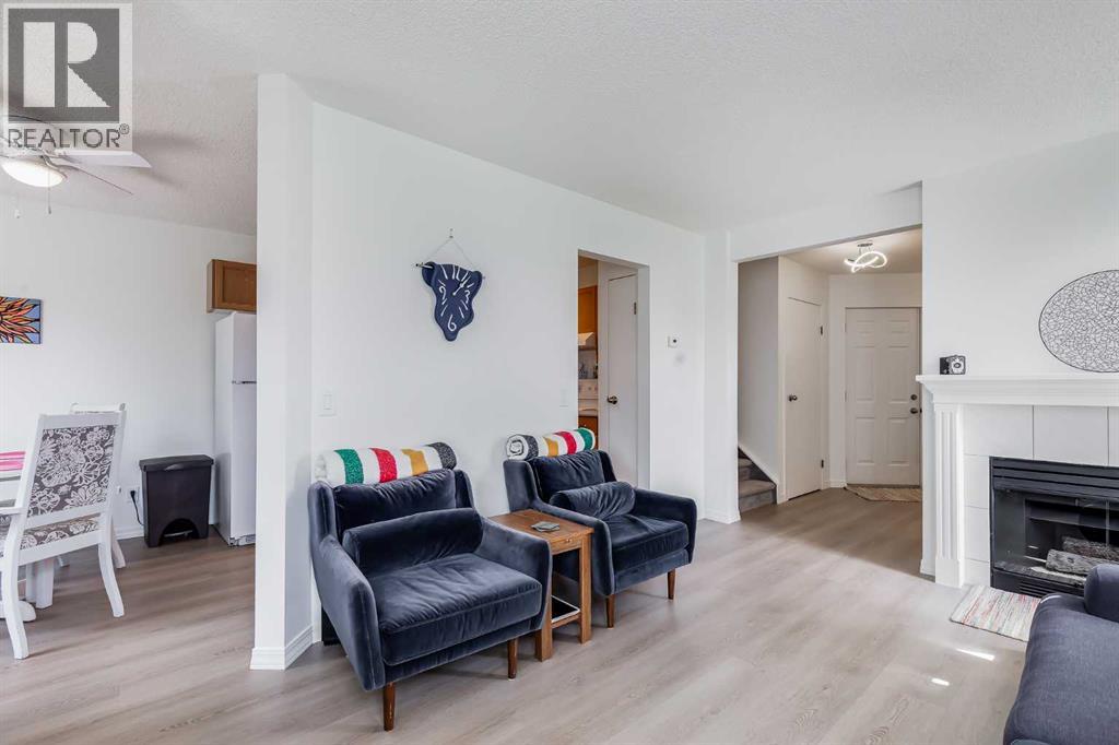 33 Sandpiper Lane Nw, Calgary, Alberta  T3K 4L7 - Photo 6 - A2308260