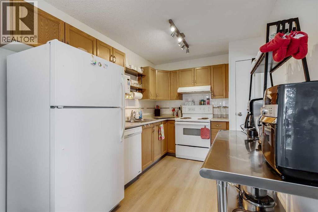 33 Sandpiper Lane Nw, Calgary, Alberta  T3K 4L7 - Photo 9 - A2308260