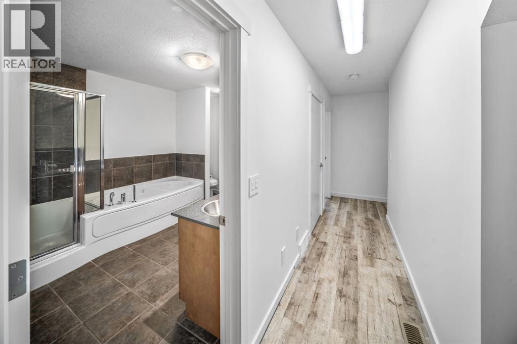 156 9 Street Ne, Calgary, Alberta  T2E 0P4 - Photo 16 - A2287780