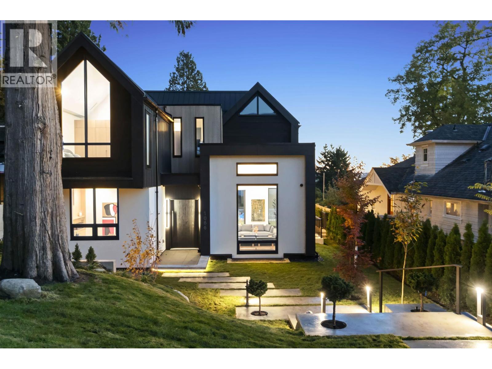 1066 Fulton Avenue, West Vancouver, British Columbia  V7T 1N2 - Photo 5 - R3120150