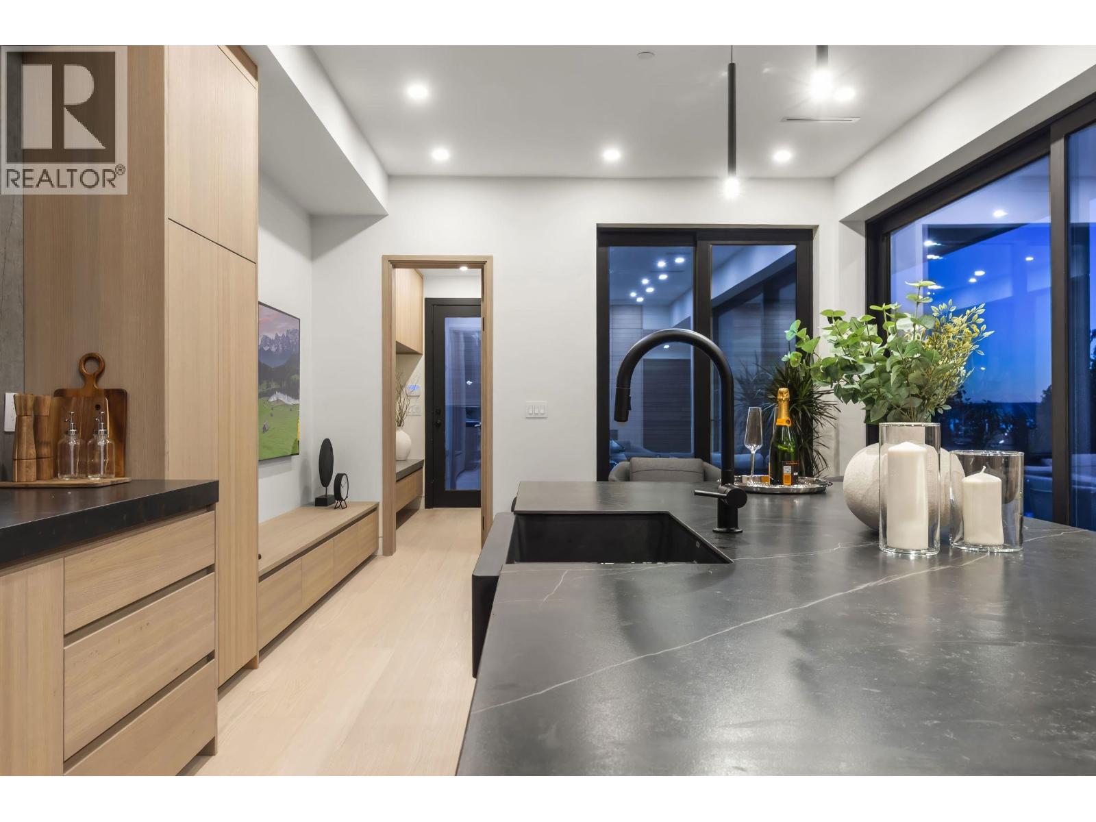 1066 Fulton Avenue, West Vancouver, British Columbia  V7T 1N2 - Photo 8 - R3120150