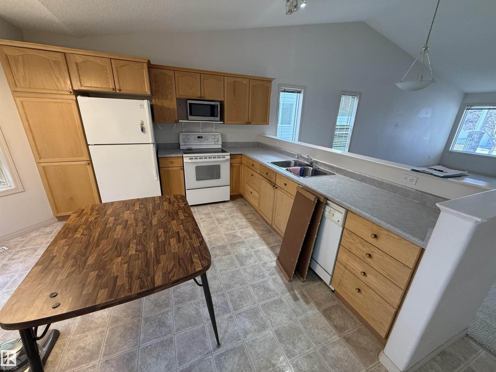 #14 330 Galbraith Cl Nw, Edmonton, Alberta  T5T 6L9 - Photo 6 - E4485968