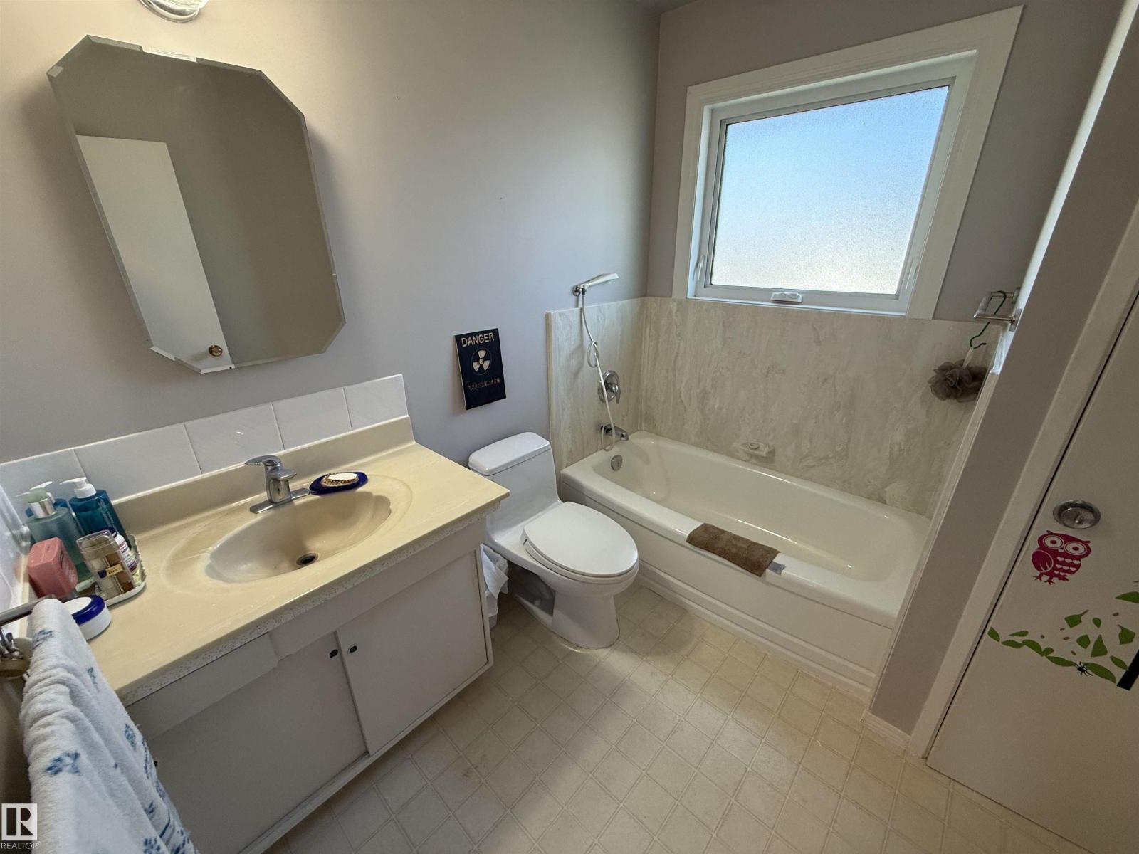 16112 87 Av Nw, Edmonton, Alberta  T5R 4G9 - Photo 27 - E4485973
