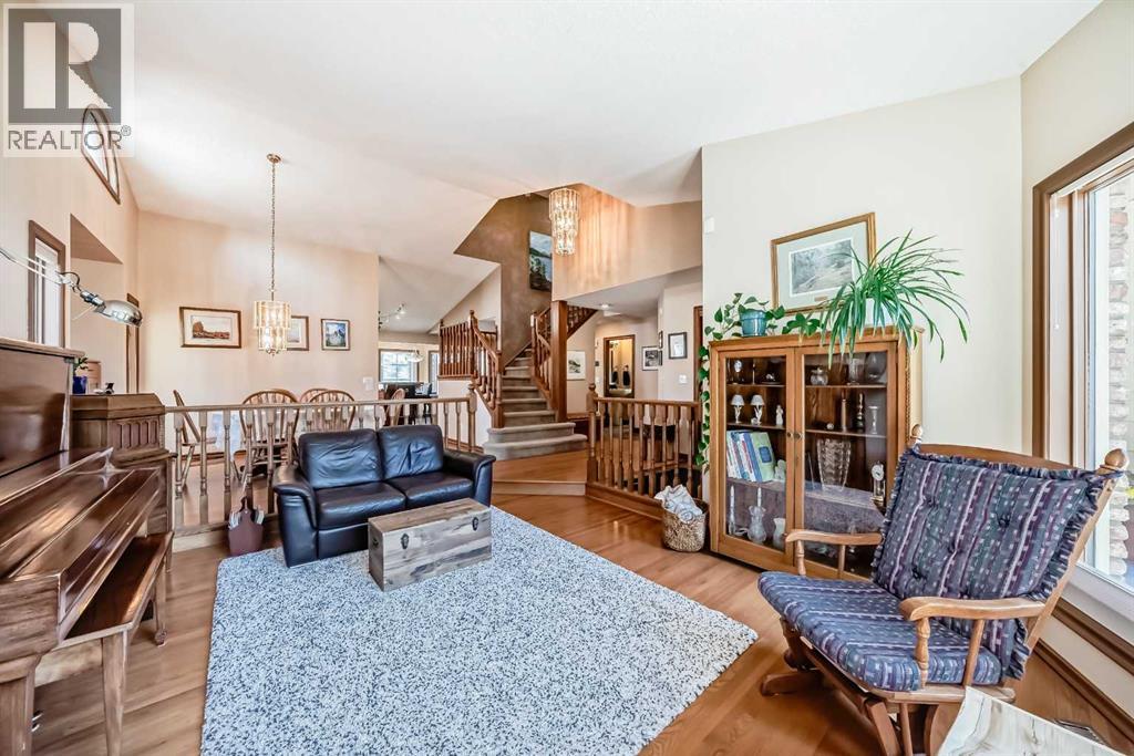 29 Deer River Green SE, Calgary, Alberta  T2J 7A2 - Photo 6 - A2307056