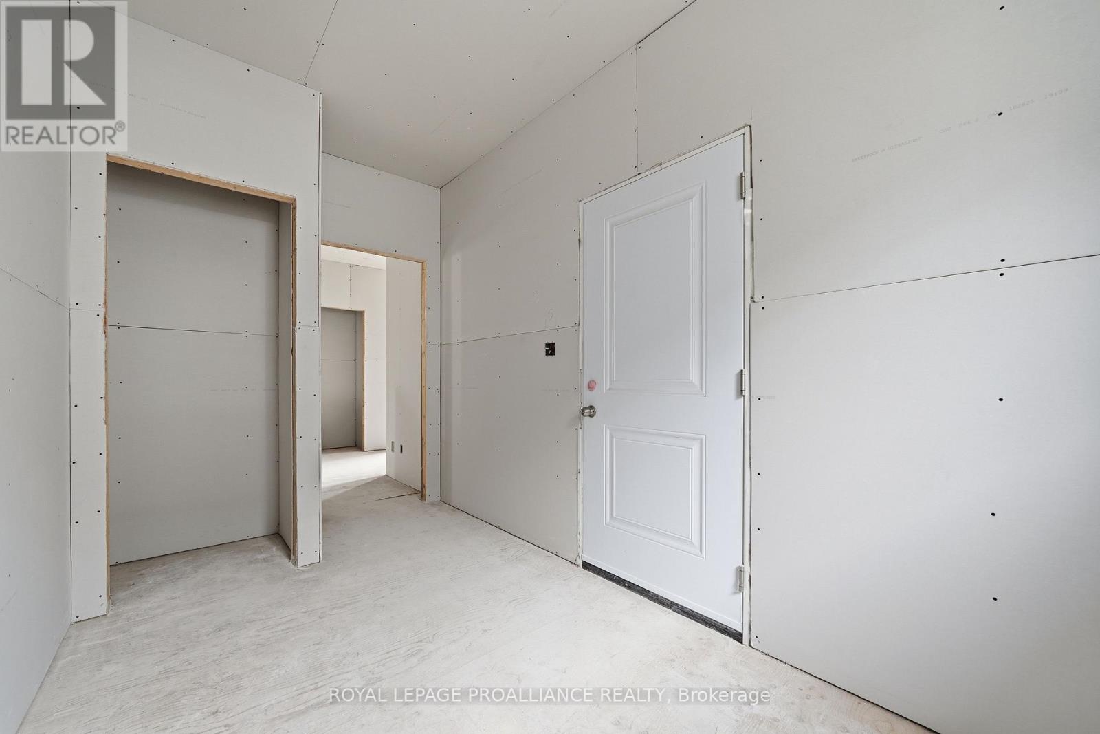 23 Matheos Crescent, Quinte West, Ontario  K8V 0L3 - Photo 14 - X13061340