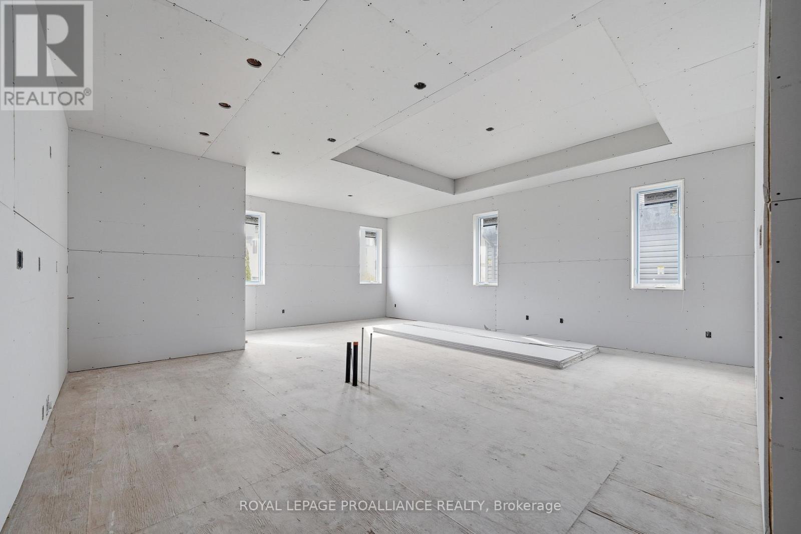 23 Matheos Crescent, Quinte West, Ontario  K8V 0L3 - Photo 16 - X13061340