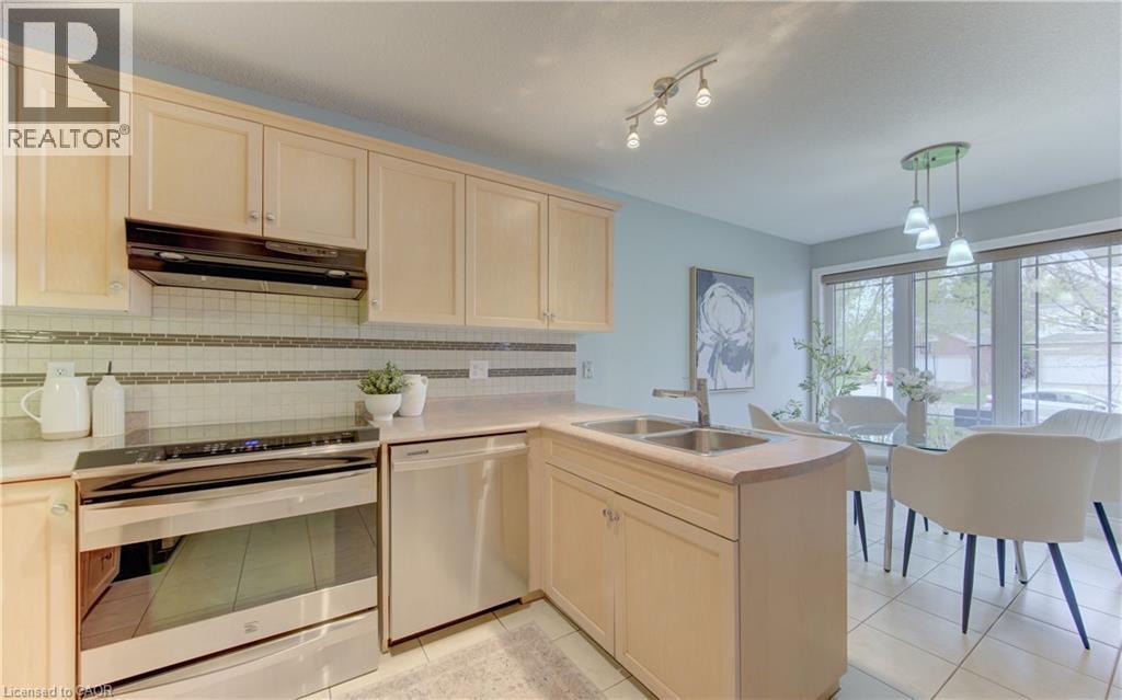 487 Brentcliffe Drive, Waterloo, Ontario  N2T 2R8 - Photo 11 - 40826159