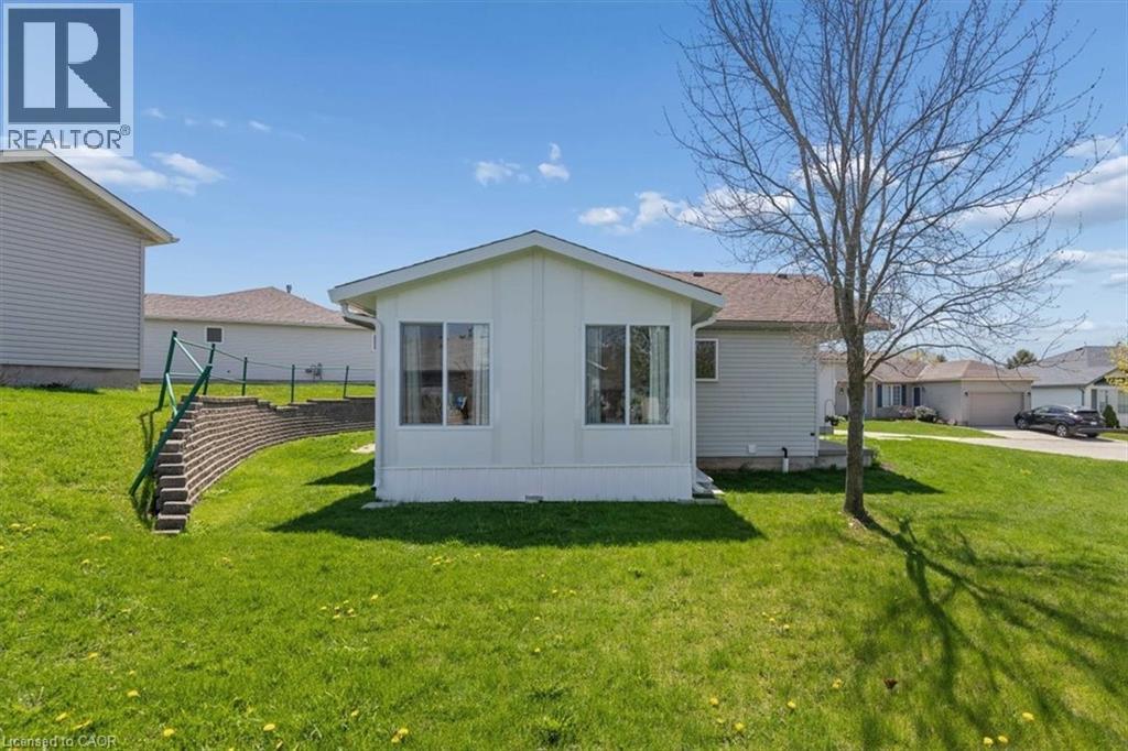 17 Greenfield Place, New Hamburg, Ontario  N3A 2G6 - Photo 30 - 40823916