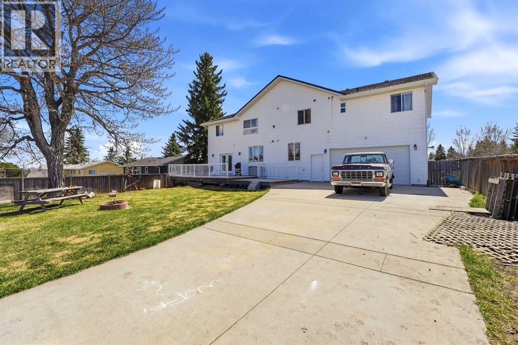 4922 College Avenue, Lacombe, Alberta  T4L 1Z2 - Photo 36 - A2307129