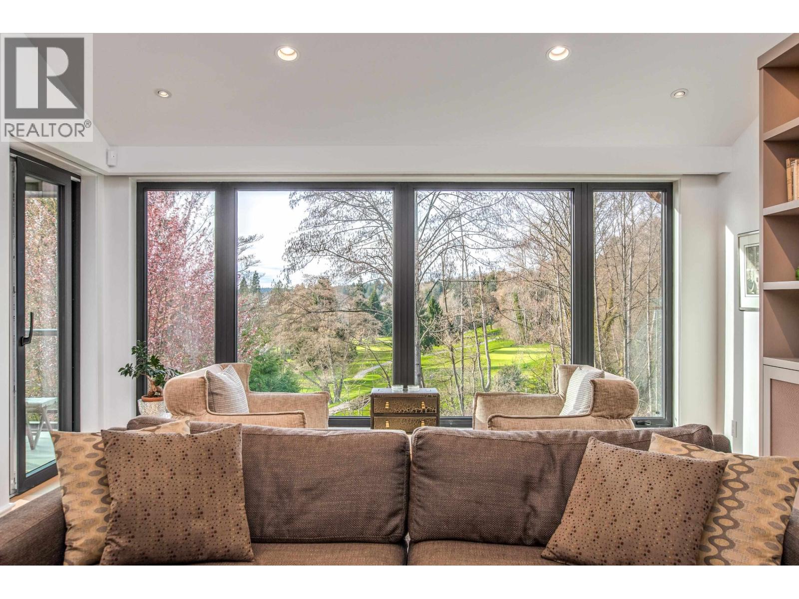 2236 Yewbrook Place, Vancouver, British Columbia  V6P 6K4 - Photo 1 - R3113850