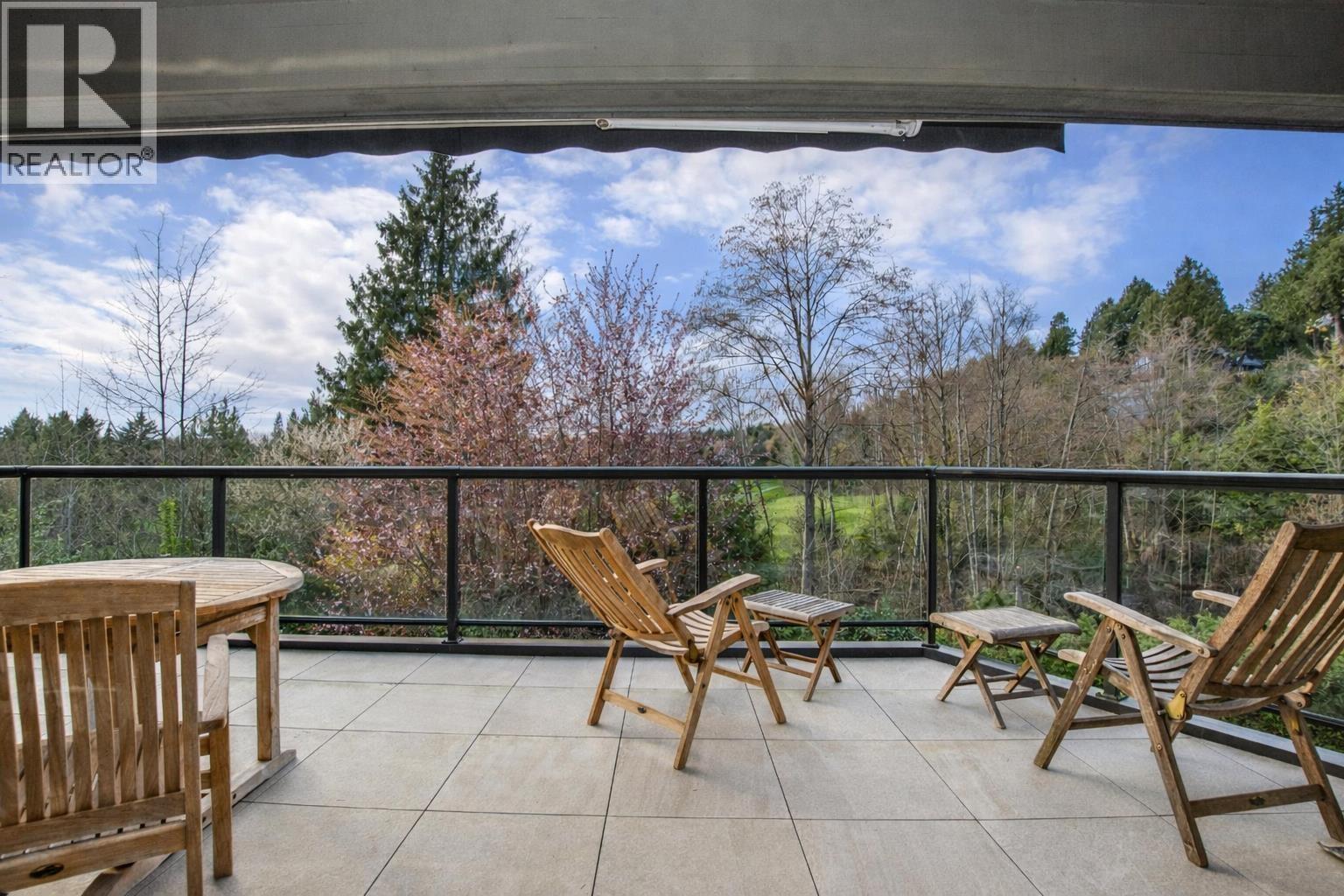 2236 Yewbrook Place, Vancouver, British Columbia  V6P 6K4 - Photo 2 - R3113850