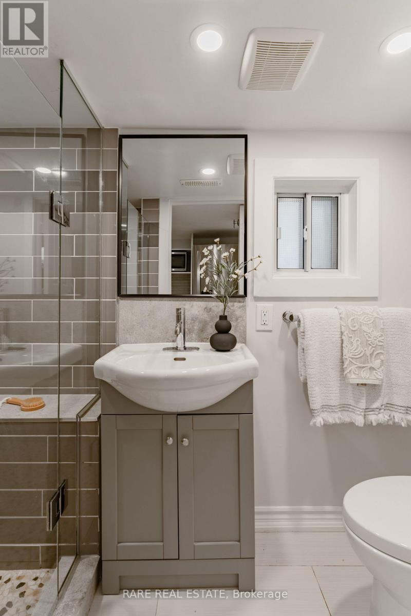 431 Jones Avenue, Toronto, Ontario  M4J 3G6 - Photo 29 - E13089546