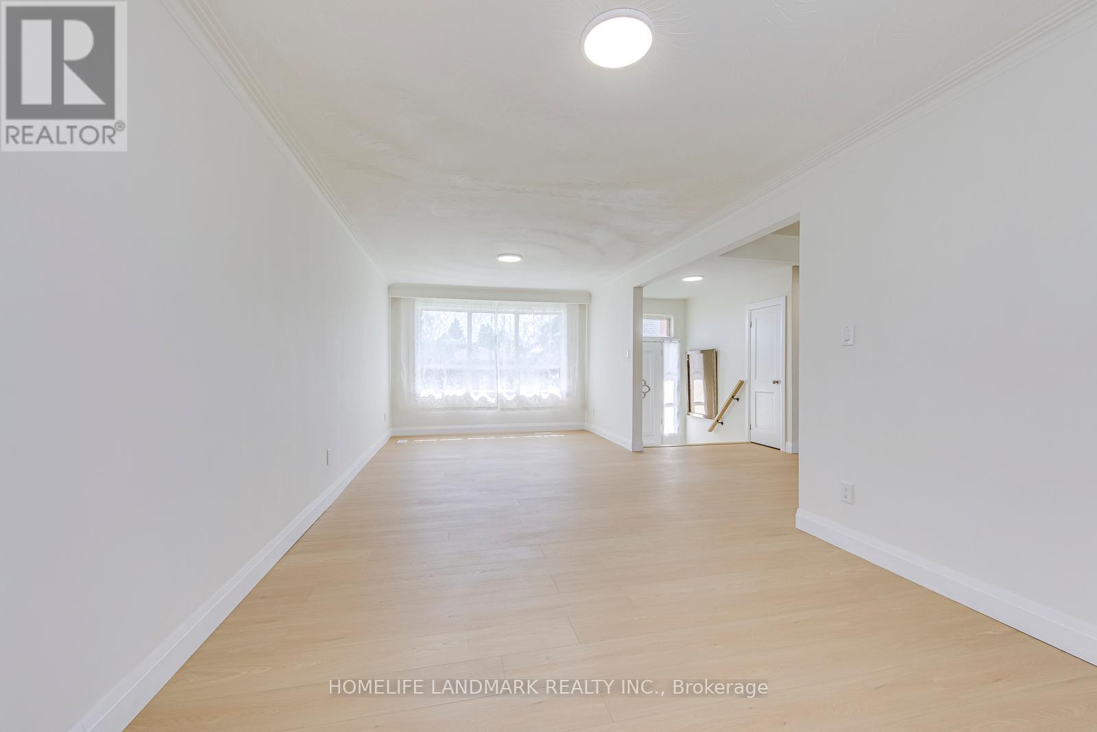 451 Sandmere Place, Oakville, Ontario  L6L 4G5 - Photo 11 - W13033554