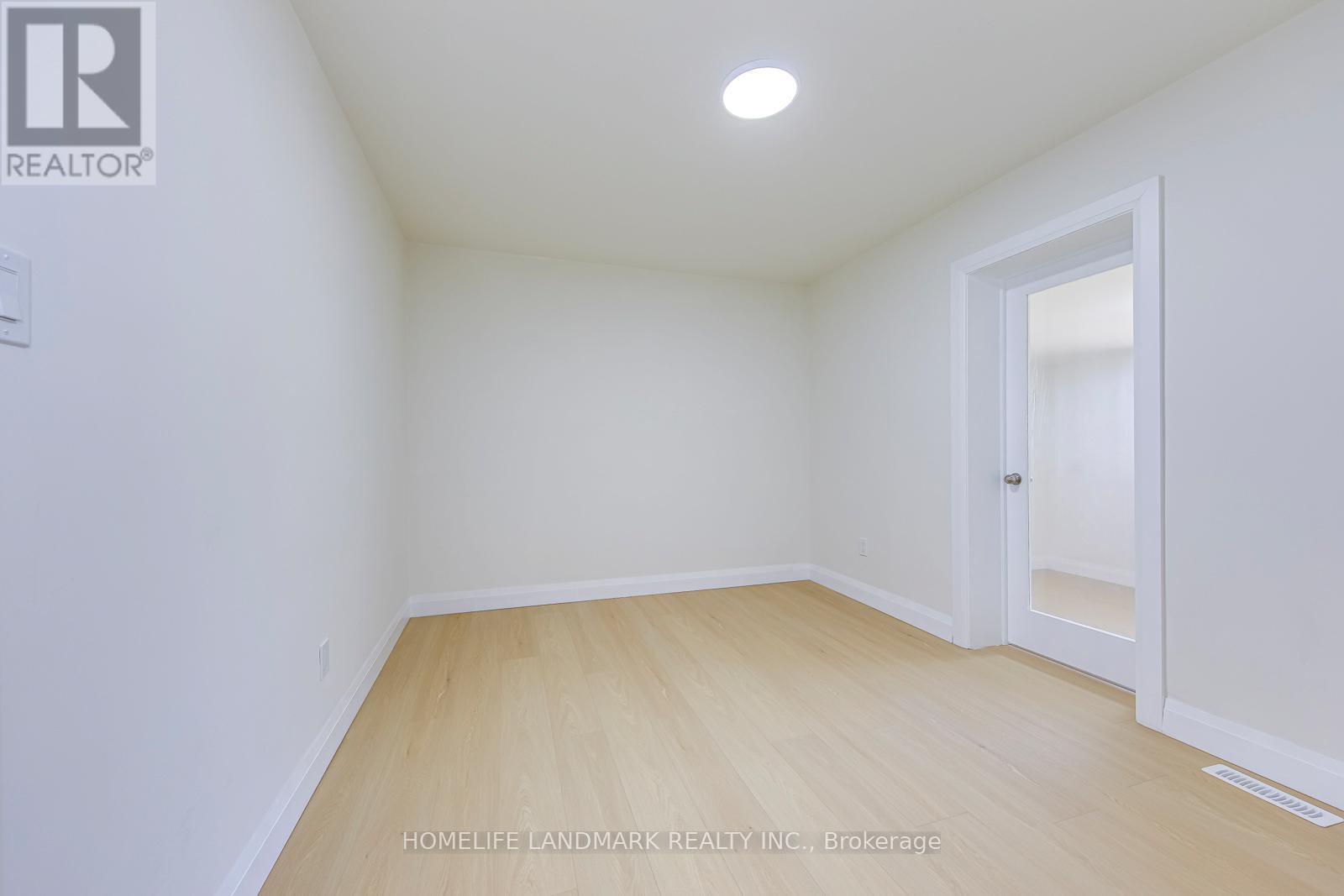 451 Sandmere Place, Oakville, Ontario  L6L 4G5 - Photo 15 - W13033554