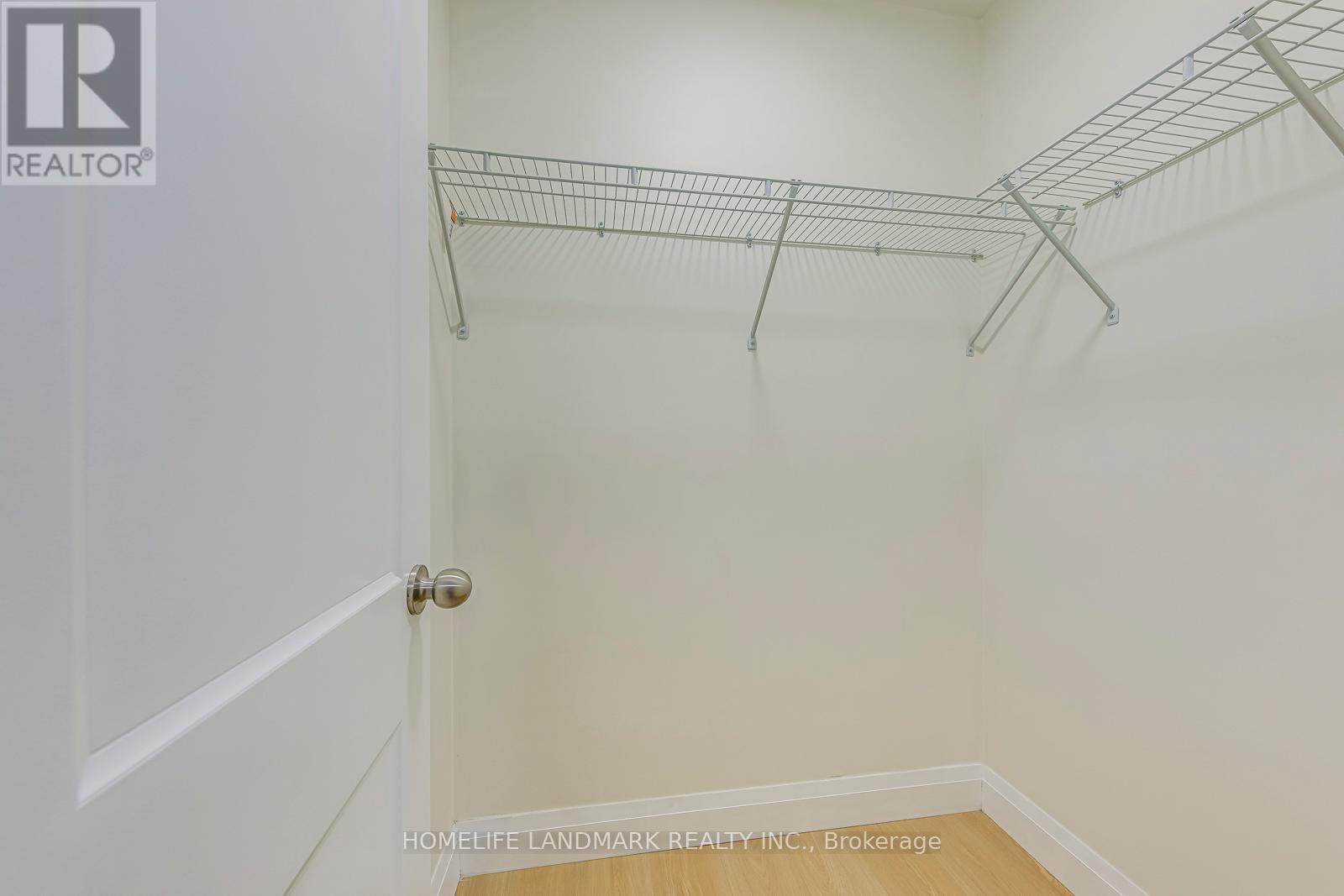 451 Sandmere Place, Oakville, Ontario  L6L 4G5 - Photo 17 - W13033554