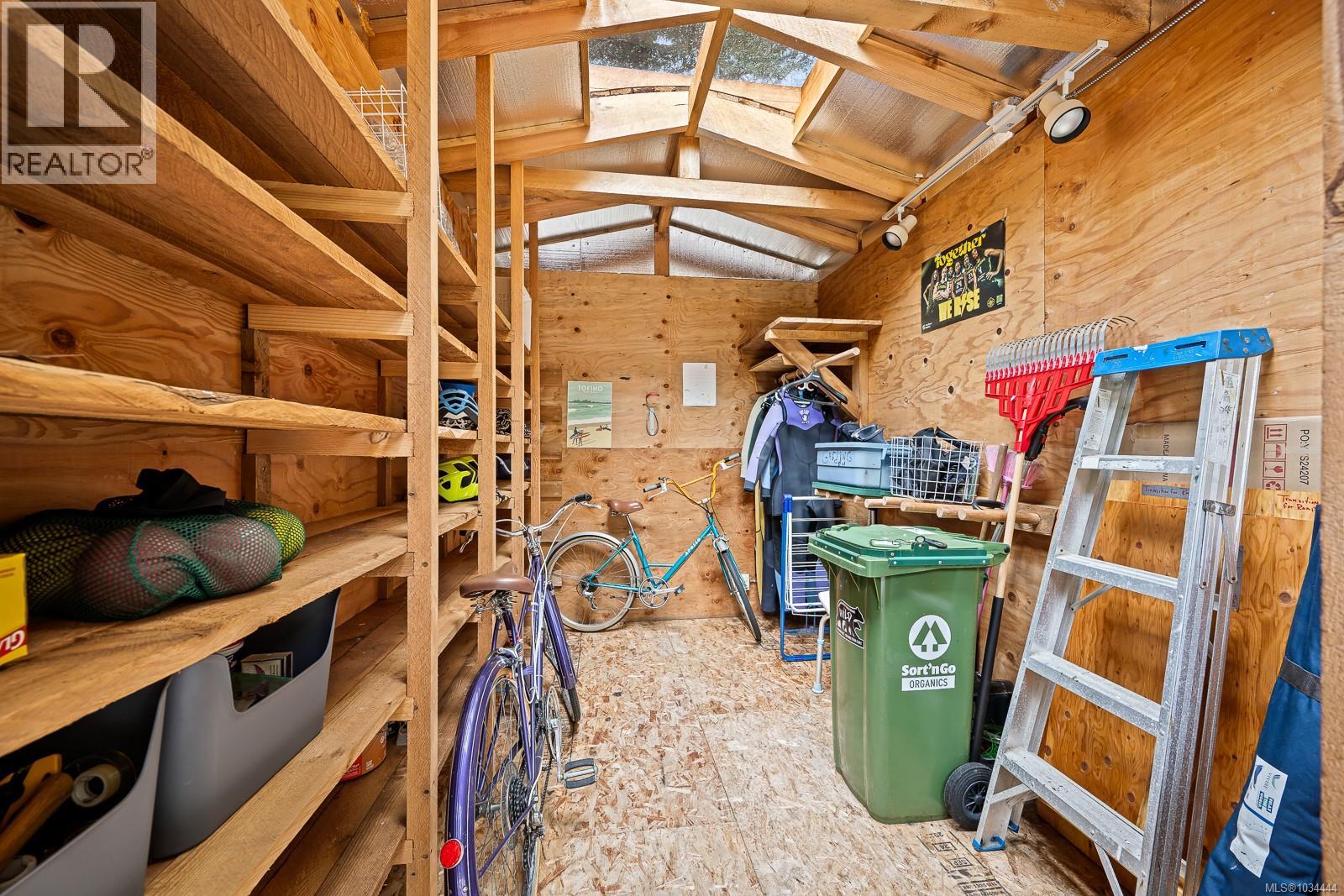 1278 Lynn Rd, Tofino, British Columbia  V0R 2Z0 - Photo 27 - 1034444