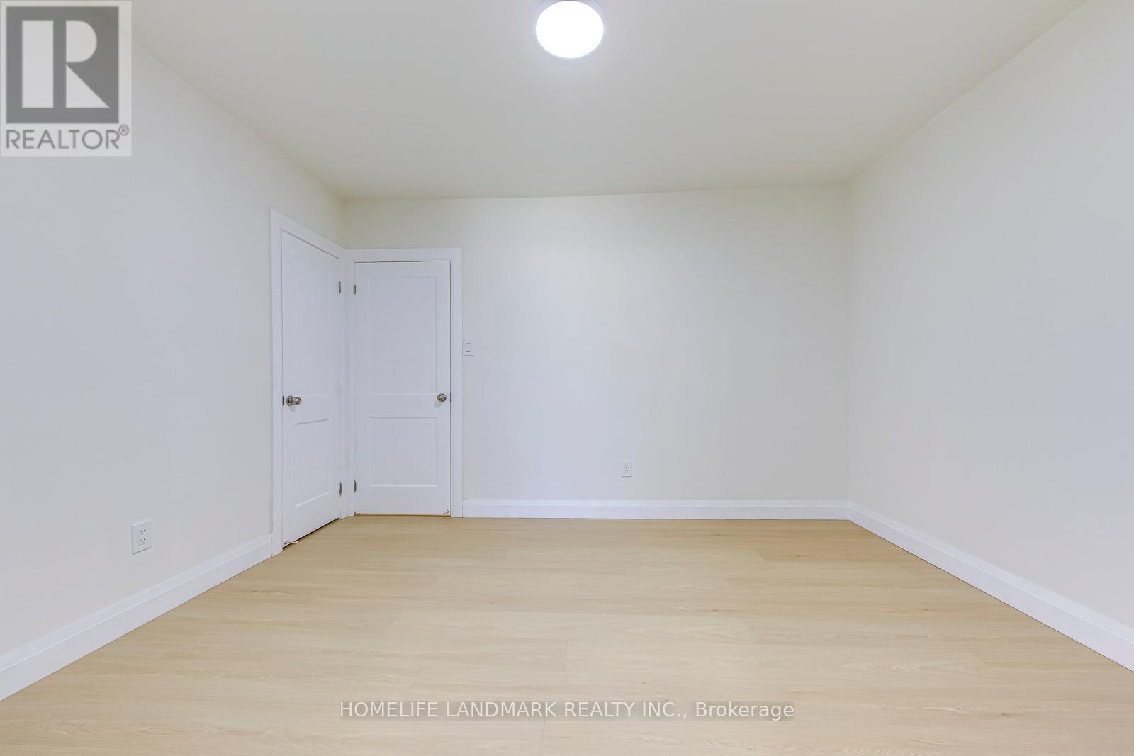451 Sandmere Place, Oakville, Ontario  L6L 4G5 - Photo 14 - W13033554
