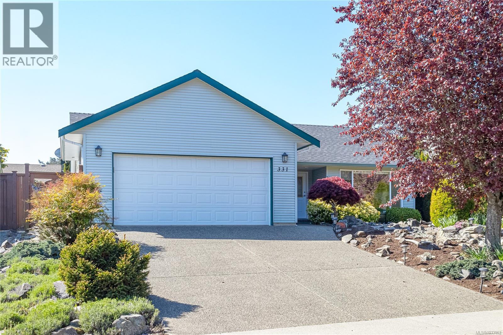 For Sale: 331 Rheumer Cres, Parksville, ON | 4 Bed, 3 Bath House for $295,000. See 26 photos!
