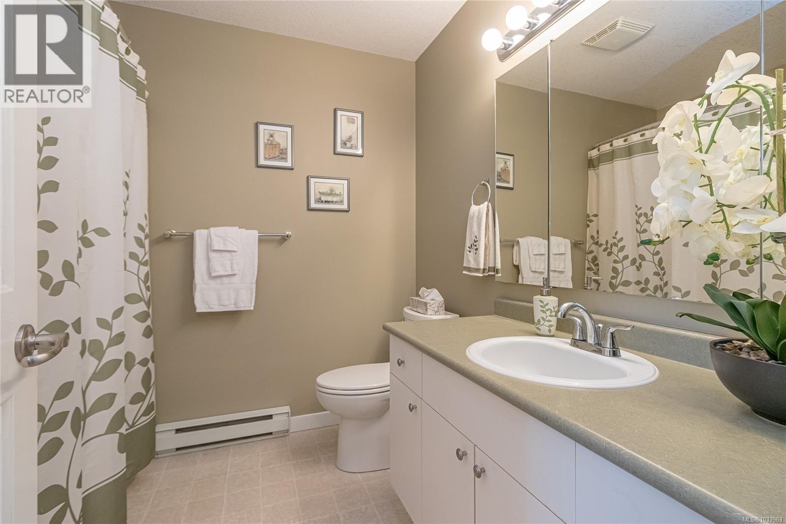 For Sale: 331 Rheumer Cres, Parksville, ON | 4 Bed, 3 Bath House for $295,000. See 26 photos!