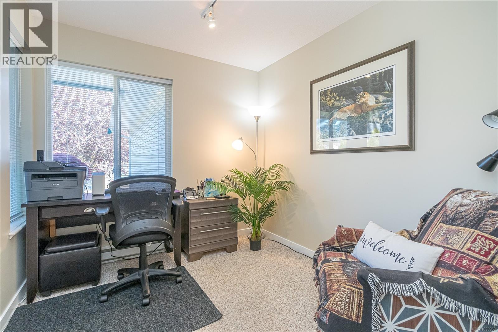 For Sale: 331 Rheumer Cres, Parksville, ON | 4 Bed, 3 Bath House for $295,000. See 26 photos!