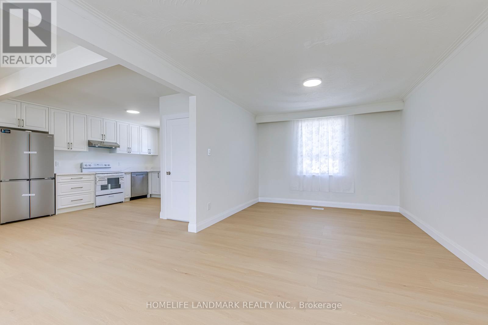 451 Sandmere Place, Oakville, Ontario  L6L 4G5 - Photo 9 - W13033554