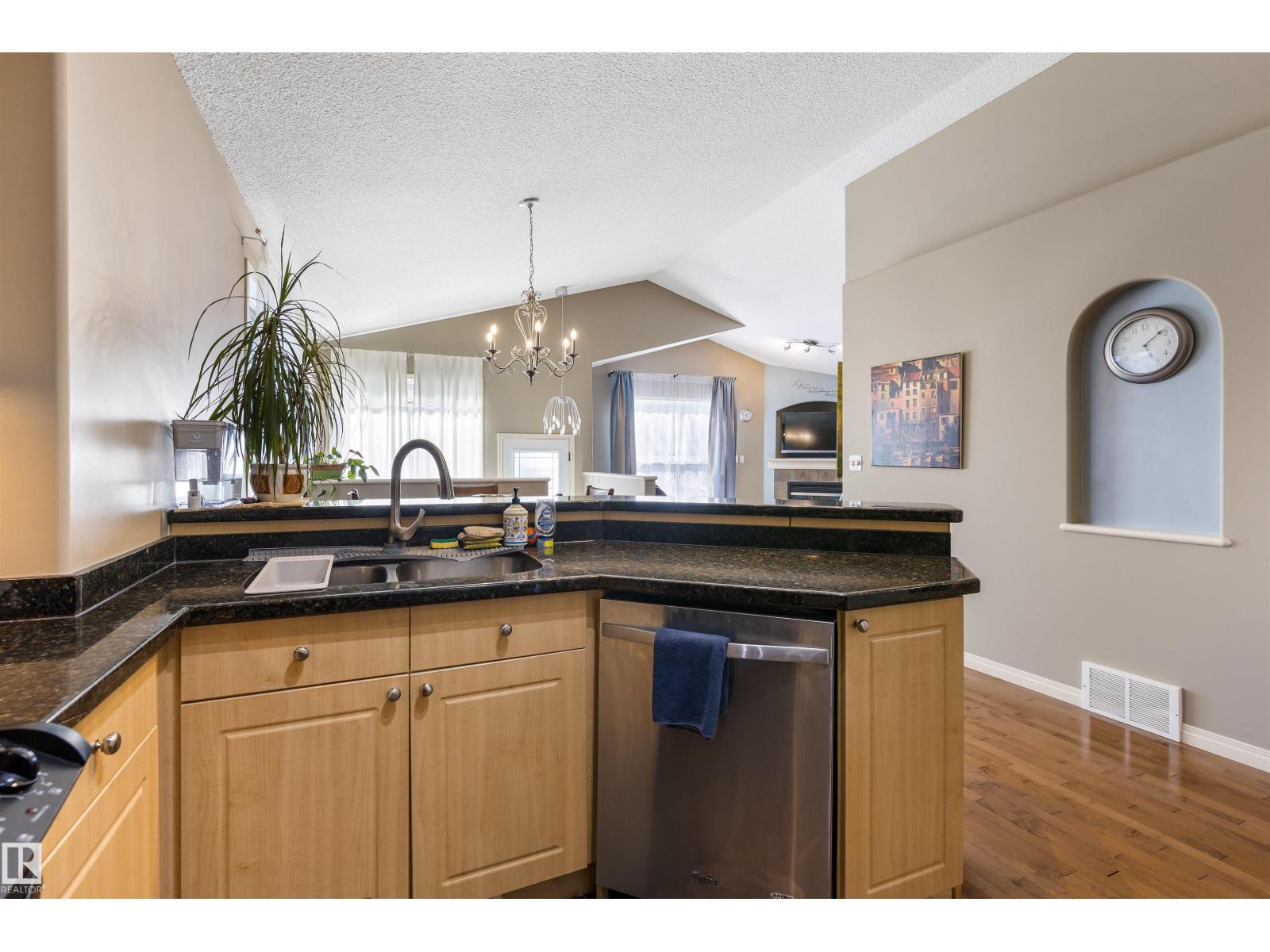 17120 119 St Nw, Edmonton, Alberta  T5X 6H9 - Photo 6 - E4485975