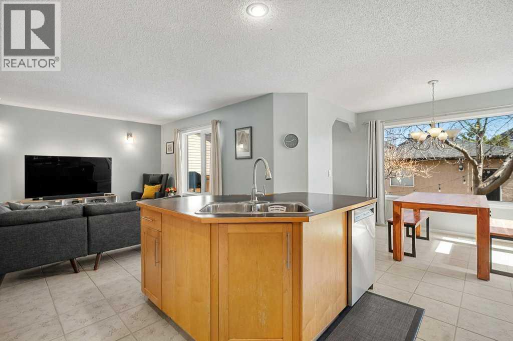90 Elgin Drive Se, Calgary, Alberta  T2Z 4A8 - Photo 13 - A2300893