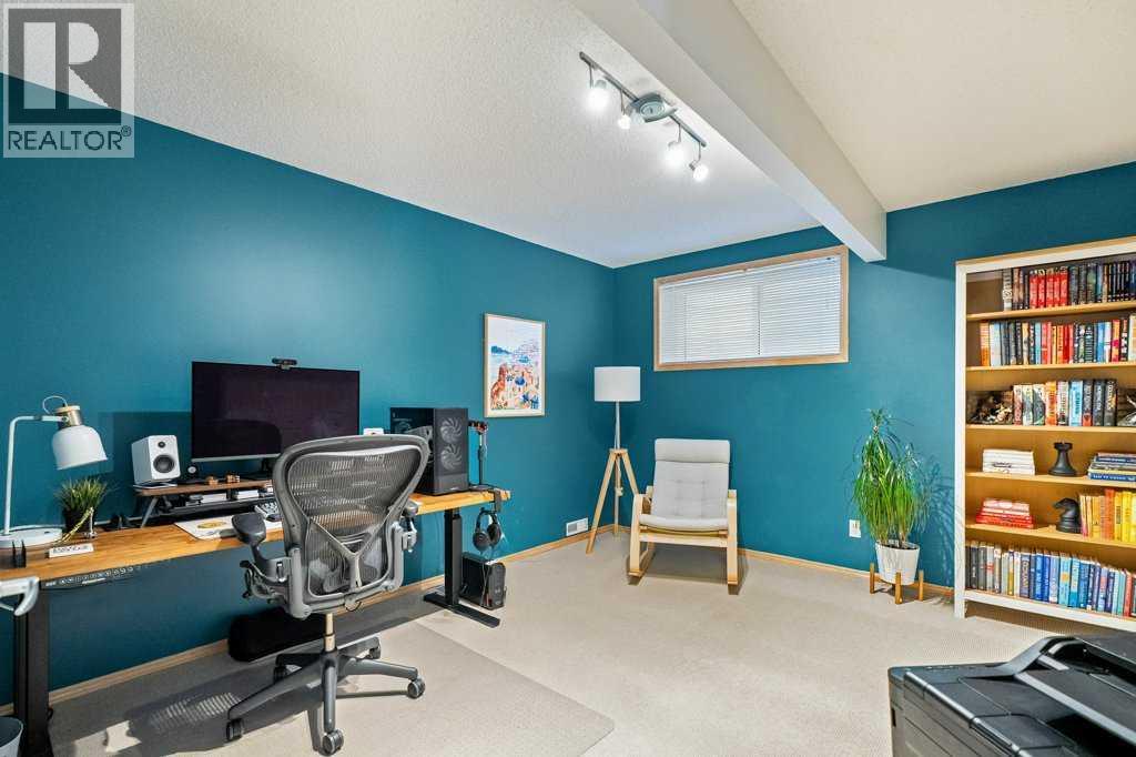 90 Elgin Drive Se, Calgary, Alberta  T2Z 4A8 - Photo 35 - A2300893