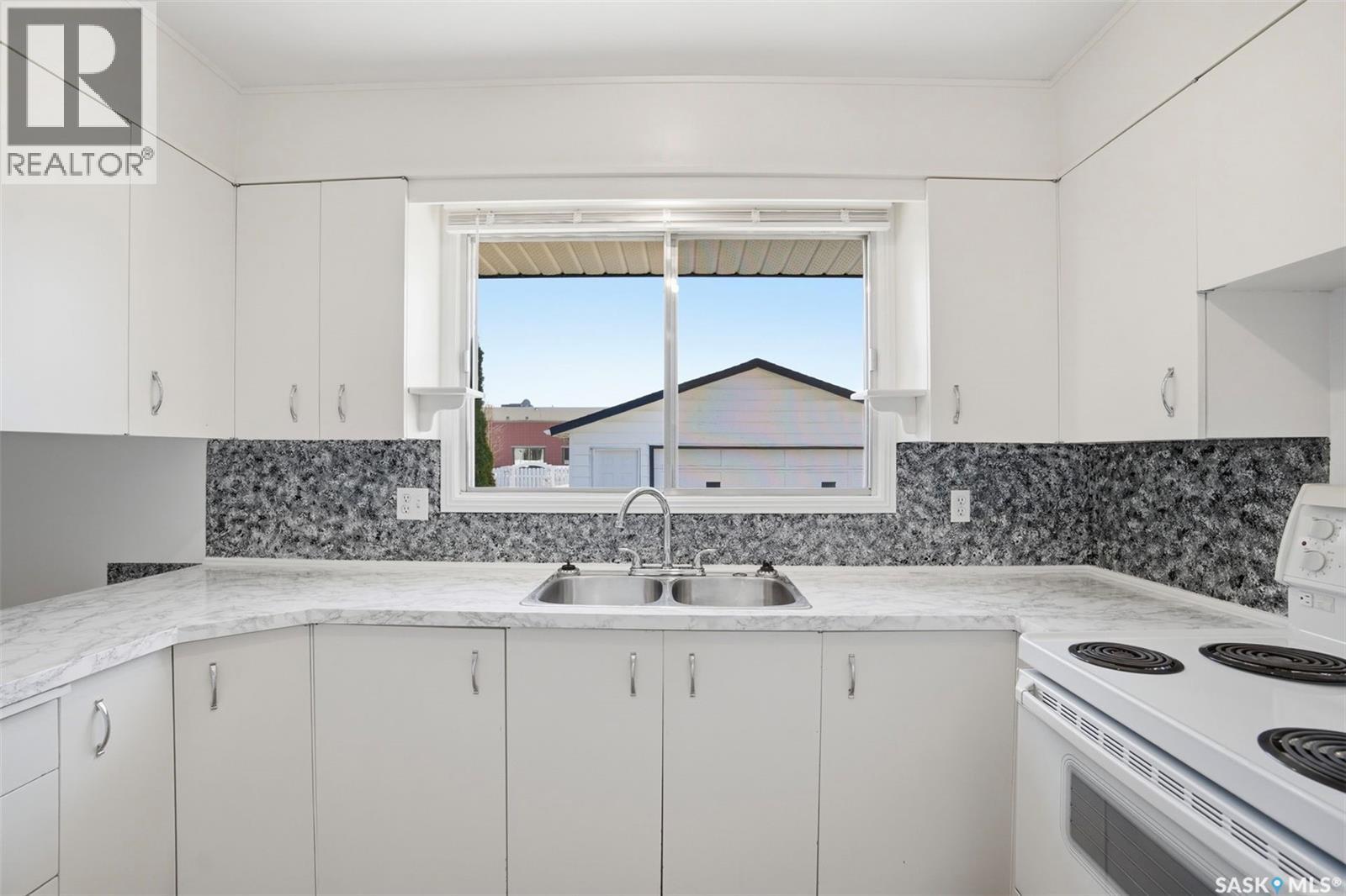 218 Anderson Crescent, Saskatoon, Saskatchewan  S7H 4C2 - Photo 9 - SK035080