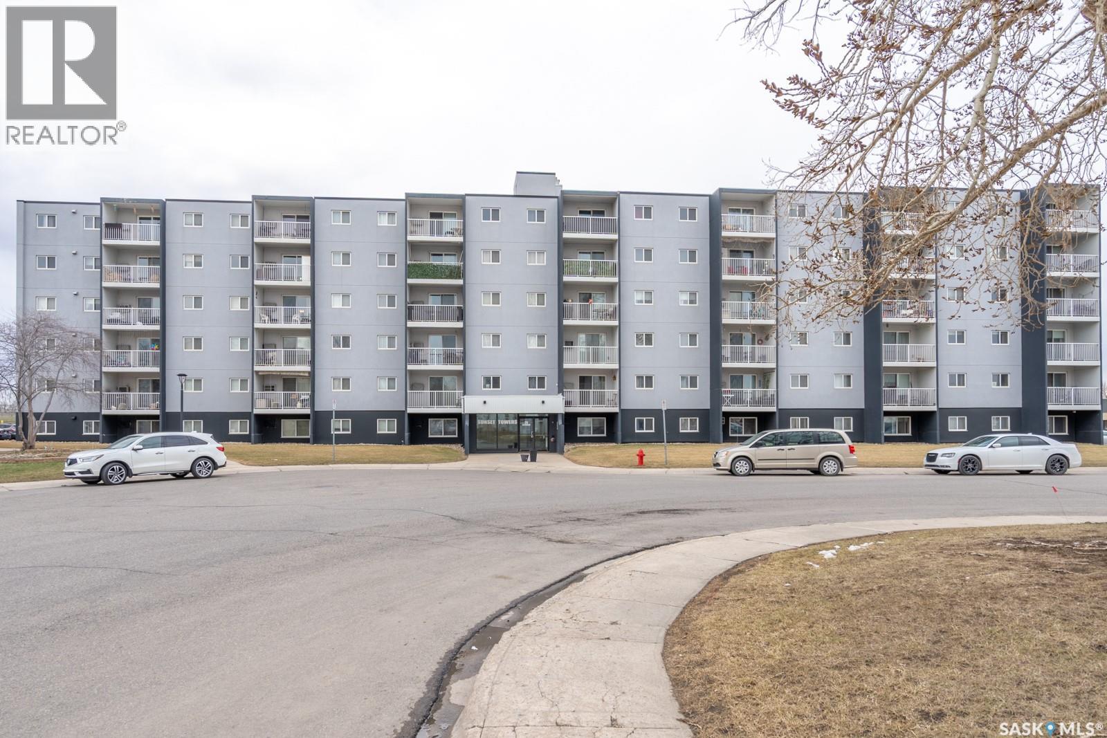 504 20 Kleisinger Crescent, Regina, Saskatchewan  S4R 7M3 - Photo 1 - SK035076