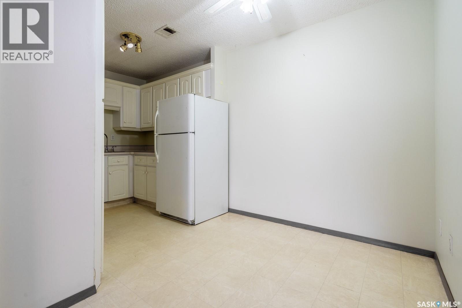 504 20 Kleisinger Crescent, Regina, Saskatchewan  S4R 7M3 - Photo 11 - SK035076