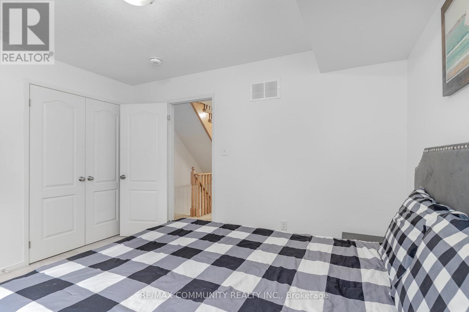 Room - 2757 Deputy Minister Path, Oshawa, Ontario  L1L 0M7 - Photo 21 - E13090606