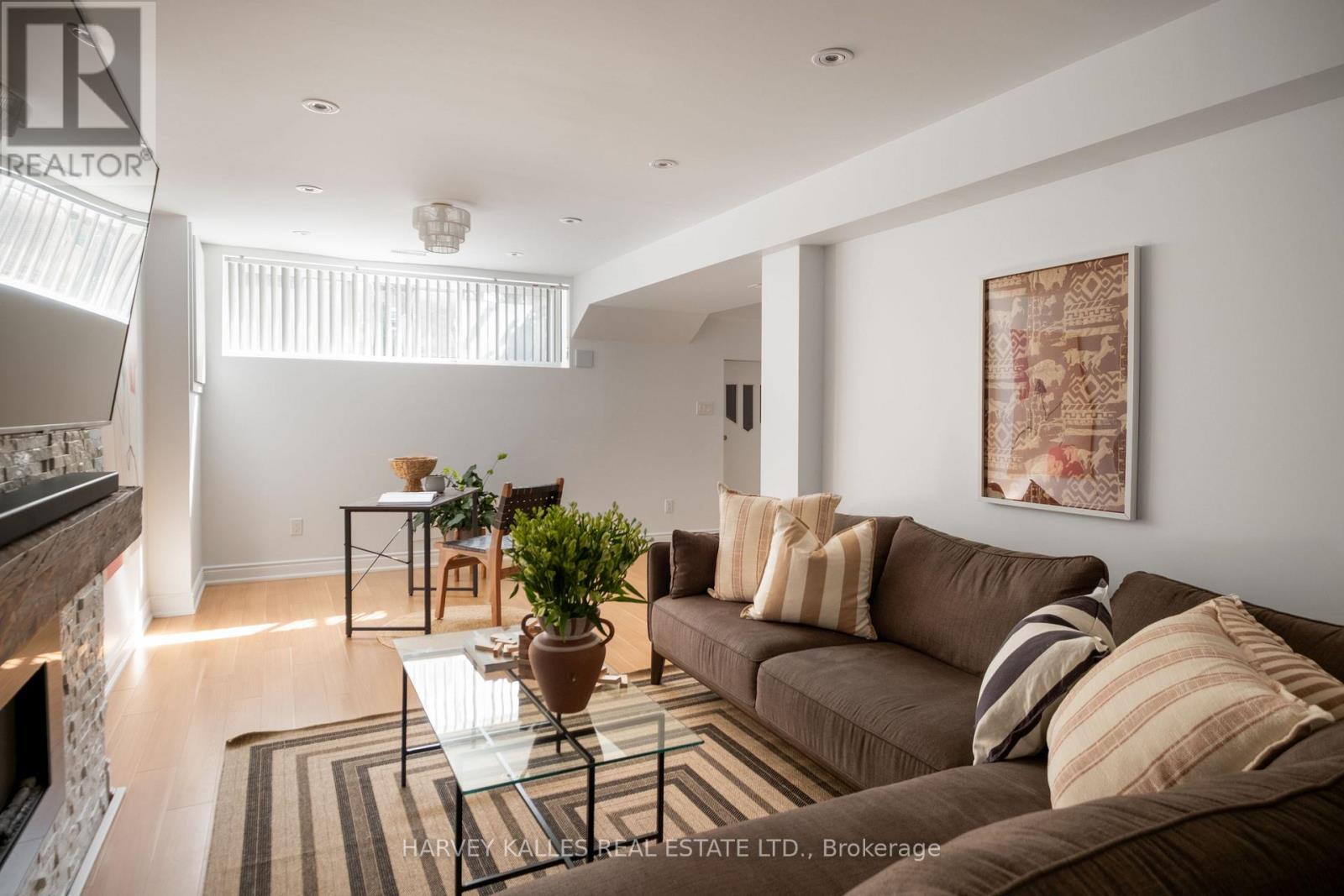 354 Highfield Road, Toronto, Ontario  M4L 2V6 - Photo 42 - E13090628